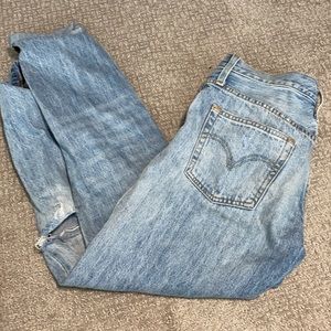 LEVIS 501s